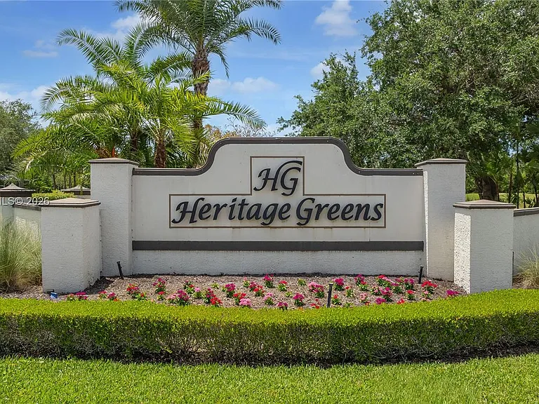 1896 Crestview Way — Photo 80
