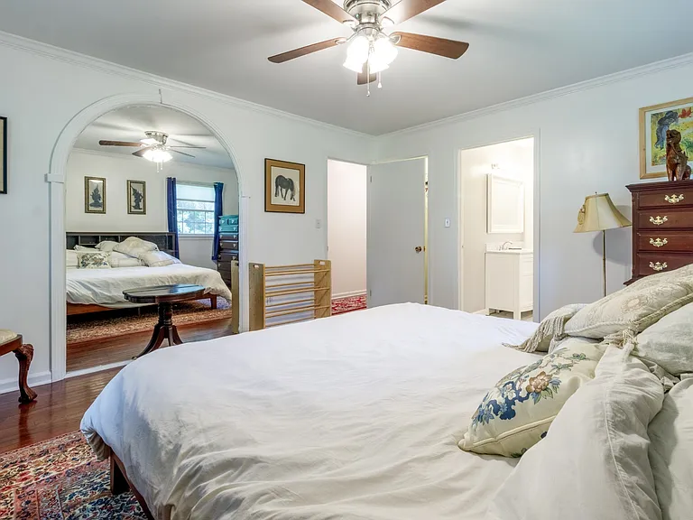 1735 Cedarcroft Dr — Photo 36