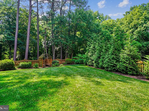 2nd image of 3021 Ashburton Manor Dr