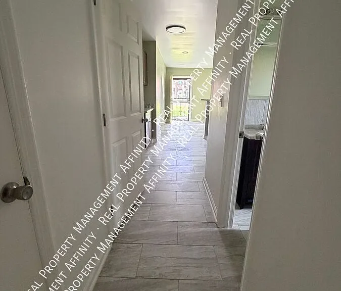 639 Mississippi Blvd #2 — Photo 4