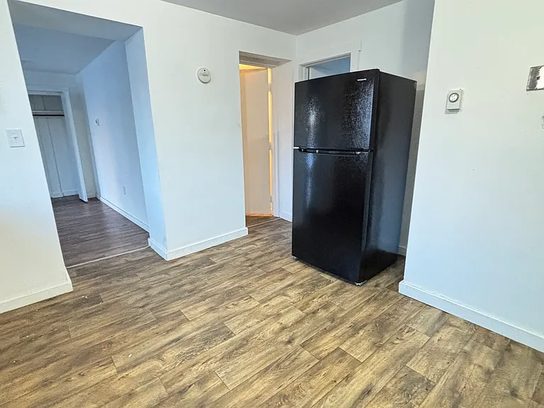 6631 Chester Ave #4 — Photo 2