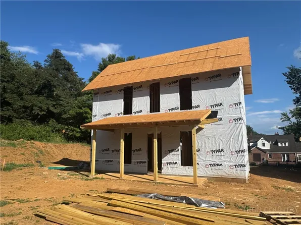 2 North Jefferson Avenue, West Jefferson, NC 28694