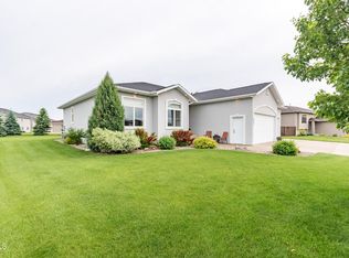 4023 Bayport Pl SE, Mandan, ND 58554