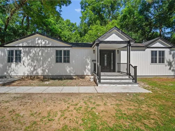 1417 Pringle Dr, Mobile, AL 36618
