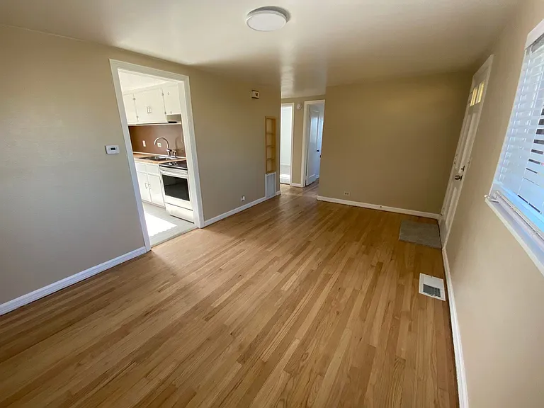 985 S Marshall St — Photo 7