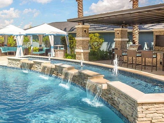 Luxury Pool