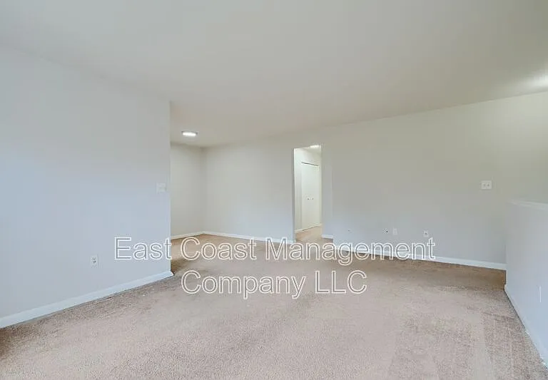 117 Talbott St — Photo 6