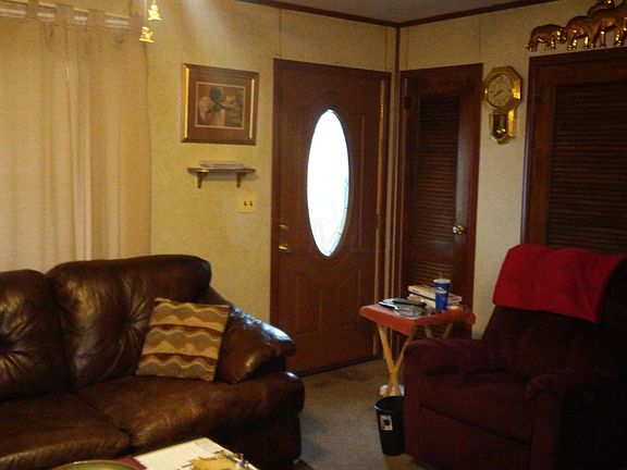 5th image of 872 Daffodil Dr