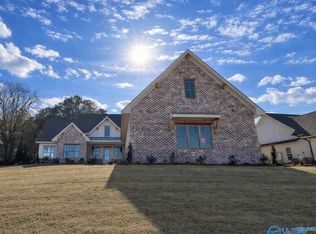 317 Lake Creek Dr, Guntersville, AL 35976