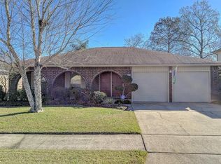 929 Mystic Ave, Terrytown, LA 70056