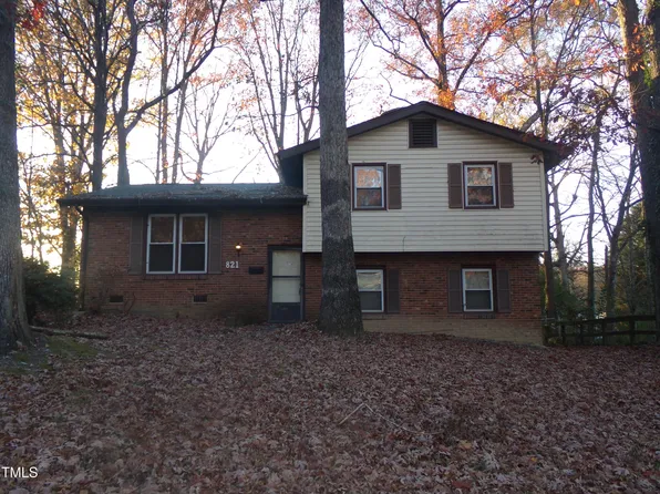821 Dobson Dr, Charlotte, NC 28213