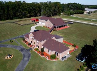 18547 Yarbrough Rd, Athens, AL 35613