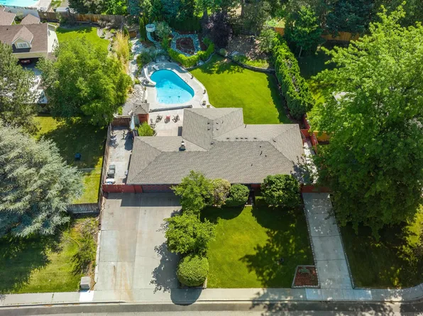 2118 Briarwood Ct, Richland, WA 99354