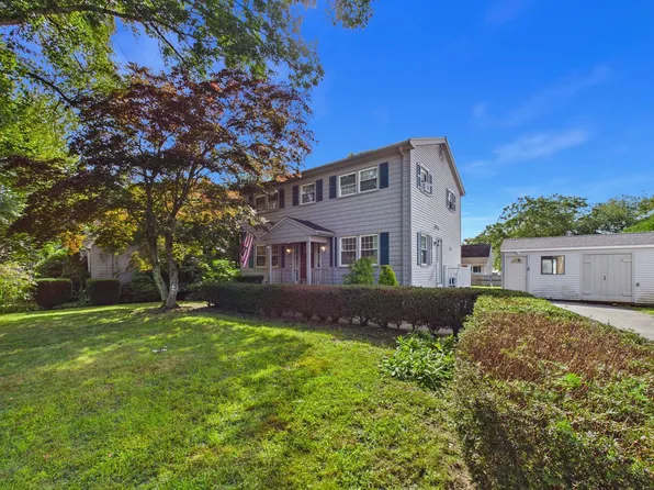 968 Osgood St, New Bedford, MA 02745
