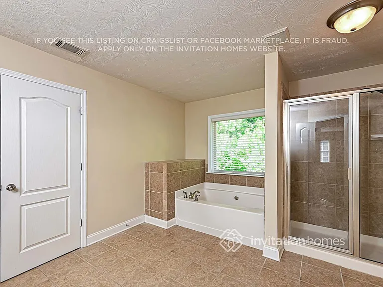 2116 Leafmore Ct — Photo 11