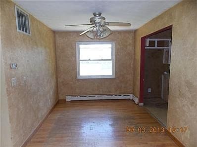 4th image of 247 Mound St