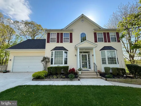 1804 Harrowsmith Ct, Hampstead, MD 21074