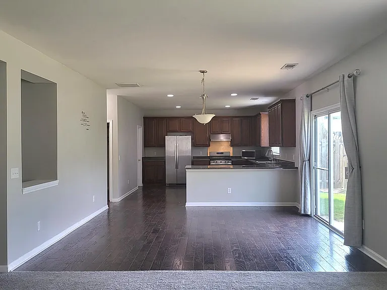 1113 Sparkling Cove Dr — Photo 16