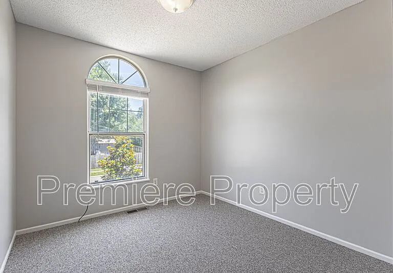 7408 N Atkins Ave — Photo 9