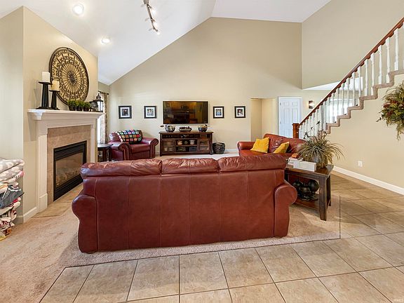 4th image of 435 Cottonwood Ln