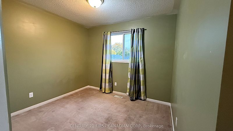 London House for rent - 3 Bedrooms — photo 15