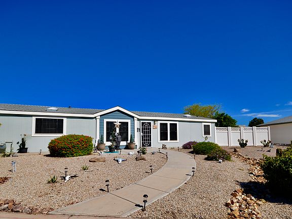 WALK WAY TO FRONT DOOR