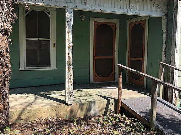 2nd image of 1707 Amelia St