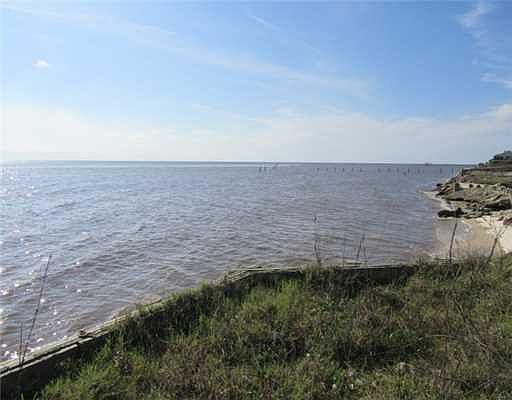 1st image of Belle Fontaine Dr