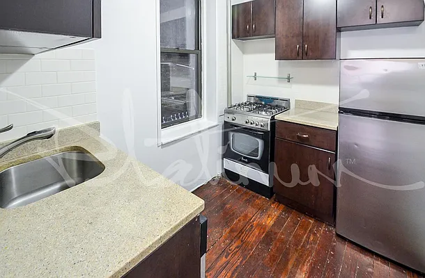 Rented by Platinum Properties | media 11