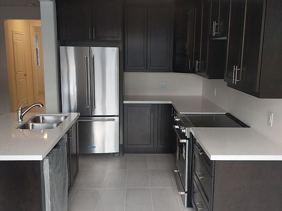 2nd image of 323 Raymond Rd E