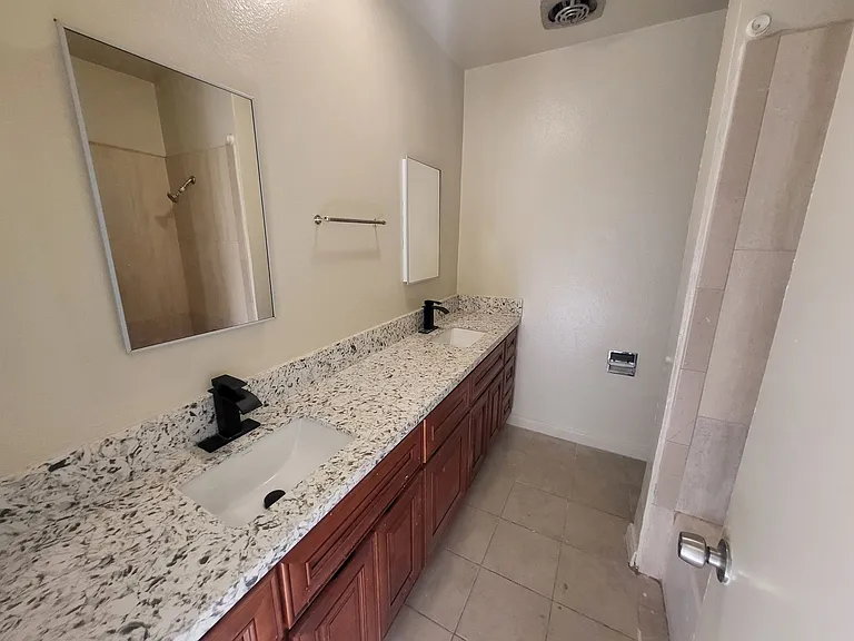 13113 Cypress St #5 — Photo 14