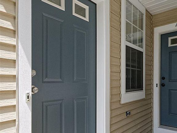 2nd image of Foxwood Dr South #4205