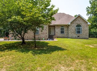 10475 Tidwell Rd, Bon Aqua, TN 37025