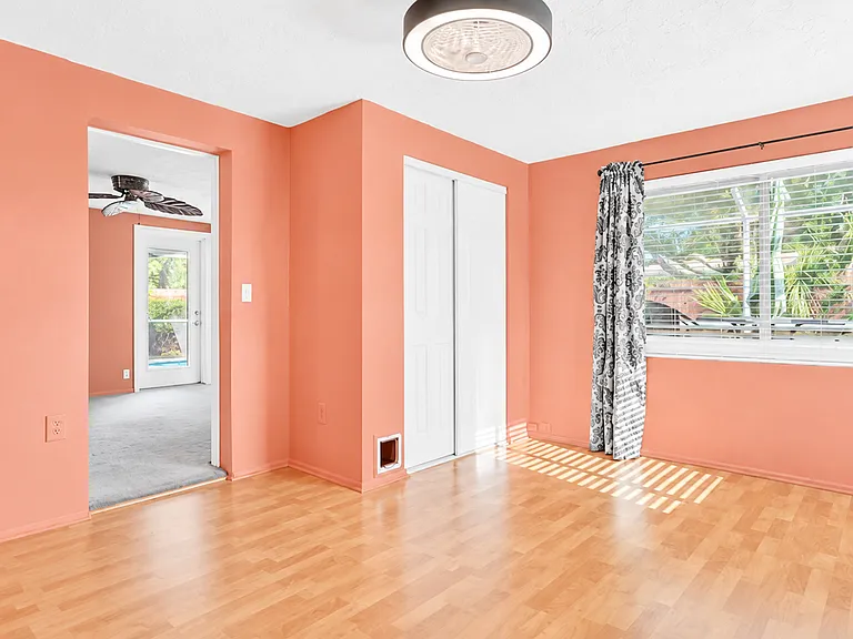 3628 Holiday Lake Dr — Photo 14