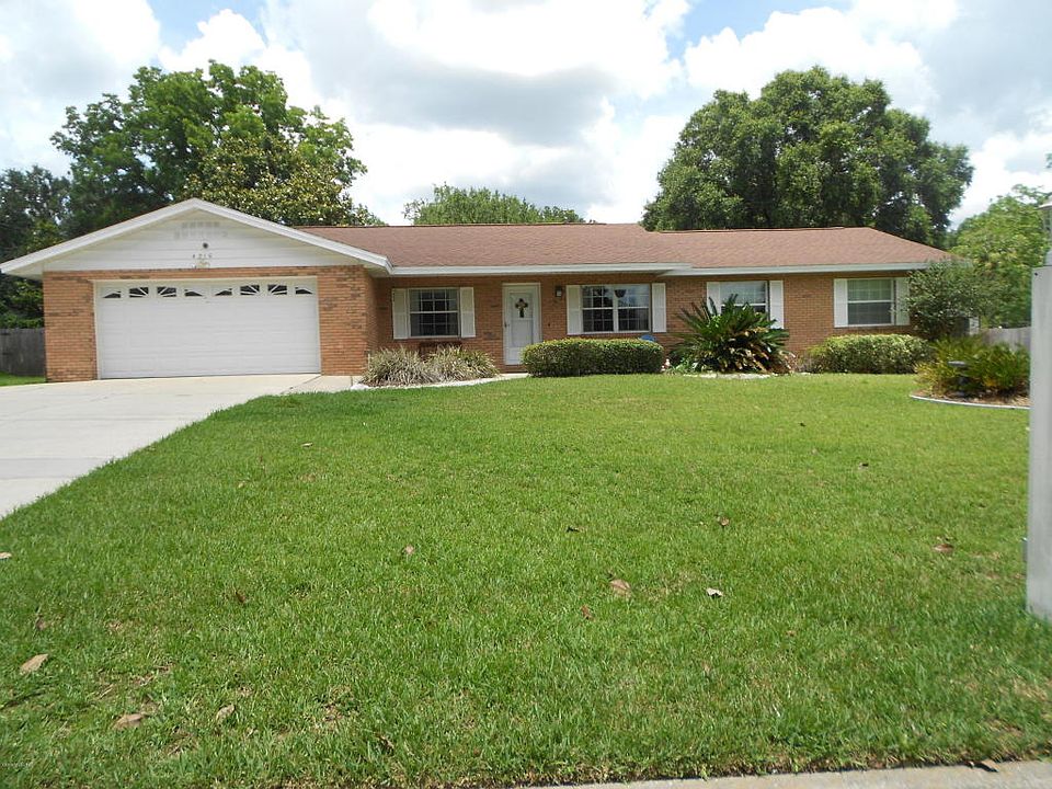 1st image of 4215 SE 11th Pl
