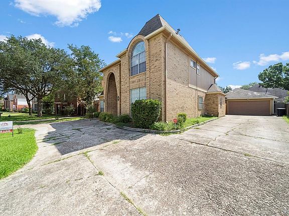 4th image of 3415 Ashfield Dr