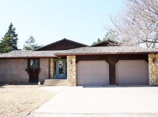 305 Morris Ave, Larned, KS 67550