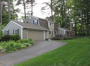 2nd image of 382 Campbell St