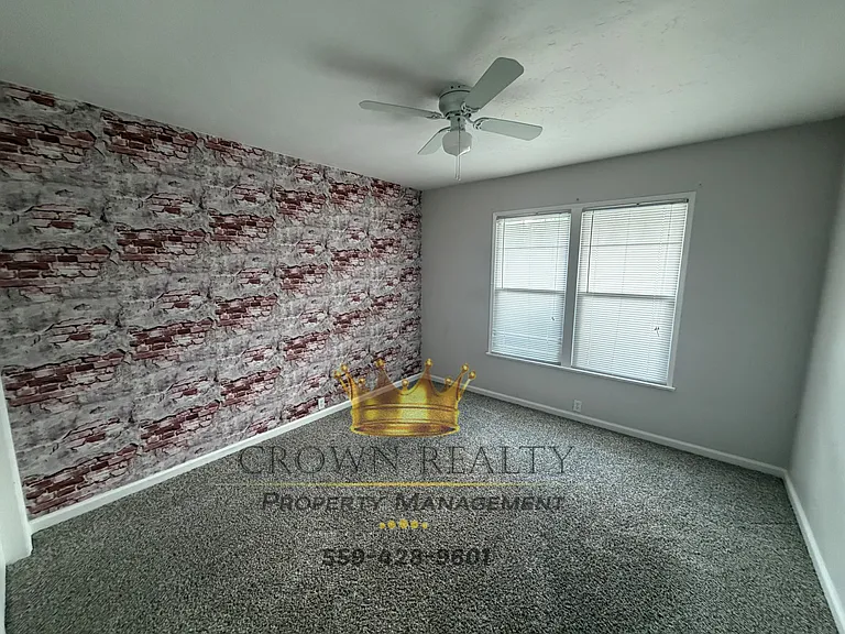 1120 W Howard Ave — Photo 19