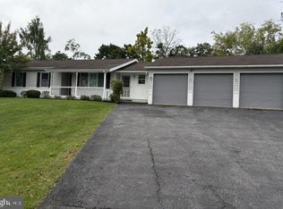 260 Summer Hill Rd, Bernville, PA 19506