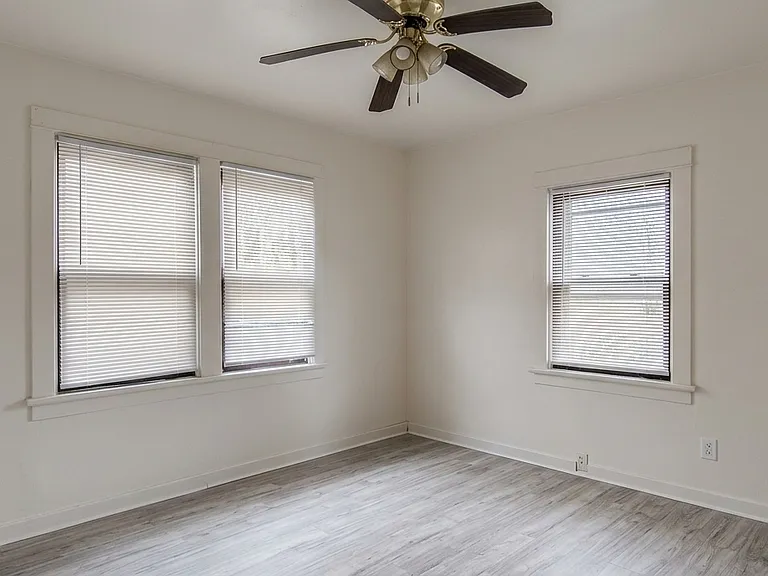 701 Pemberton Pl — Photo 8