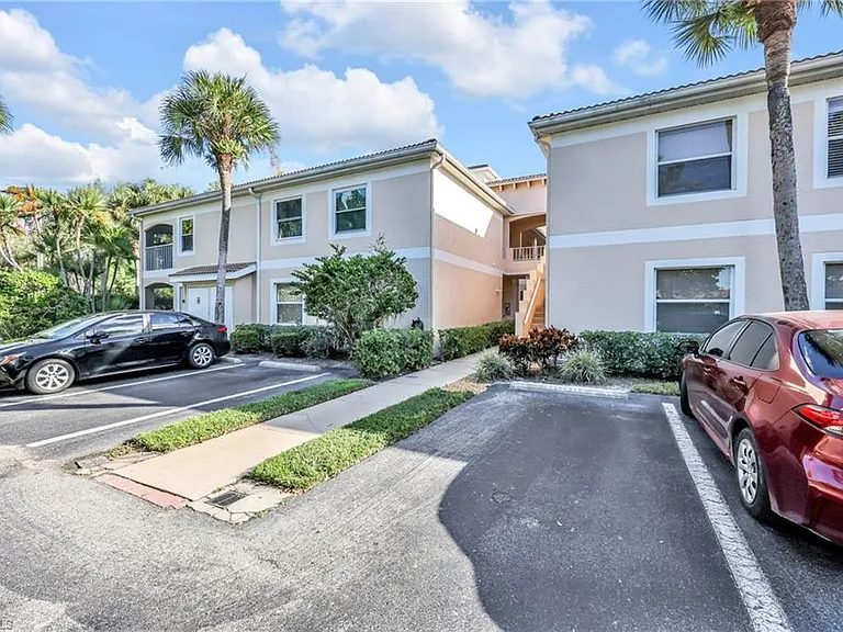 1044 Woodshire Ln #B211 — Photo 39