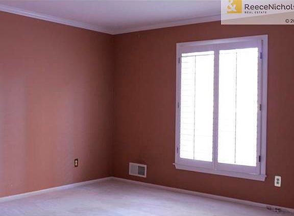 4th image of 10034 Mackey St