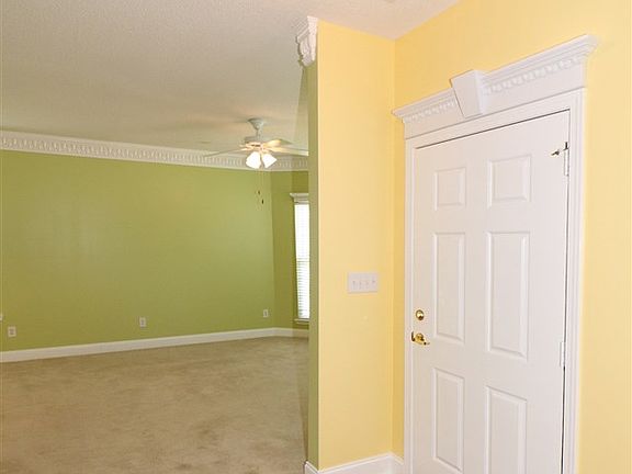 5th image of 328 Spyglass Hill Dr
