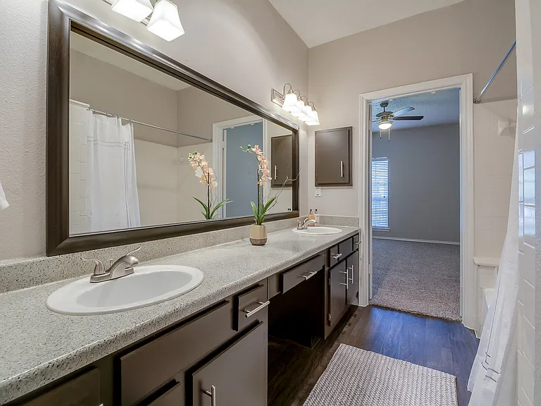 Summerstone Apartments — Photo 23