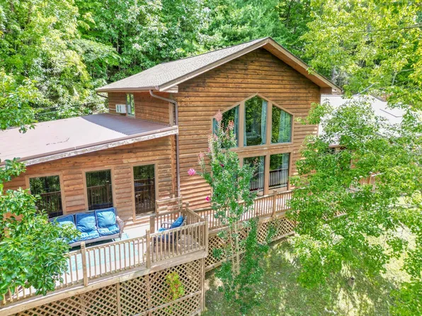 409 Skyline Dr, Hazard, KY 41701