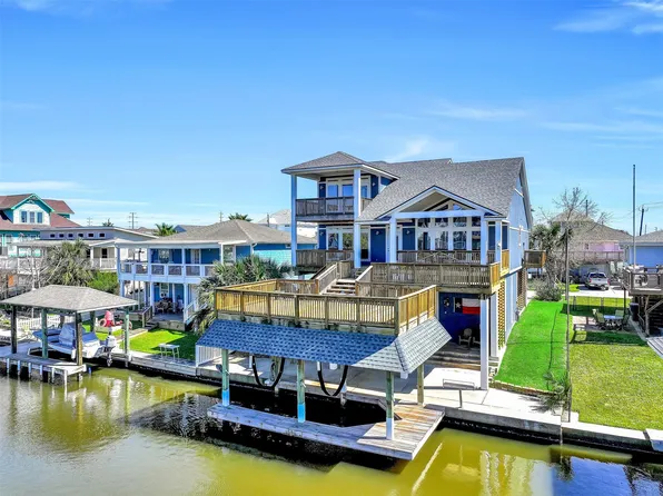 12836 E Madrid Rd, Galveston, TX 77554