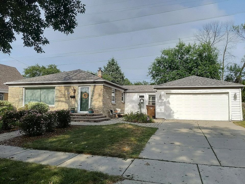 1st image of 5726 N Dexter Ave