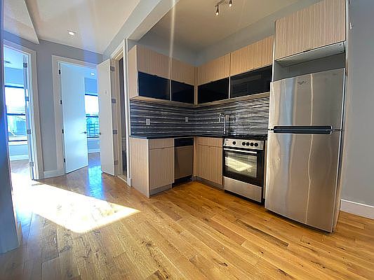 1st image of 448 Empire Blvd APT 2R