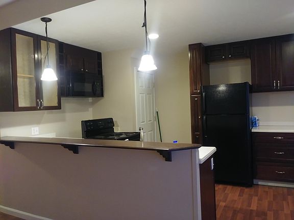 4th image of 6513 Linwood Ave